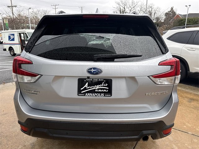 Certified 2022 Subaru Forester Limited image 6