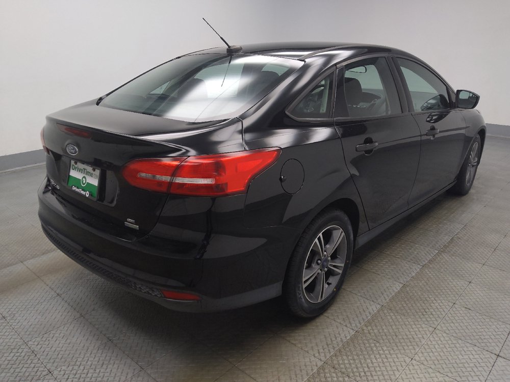 Used 2018 Ford Focus SE w/ SE Appearance Package FWD image 9