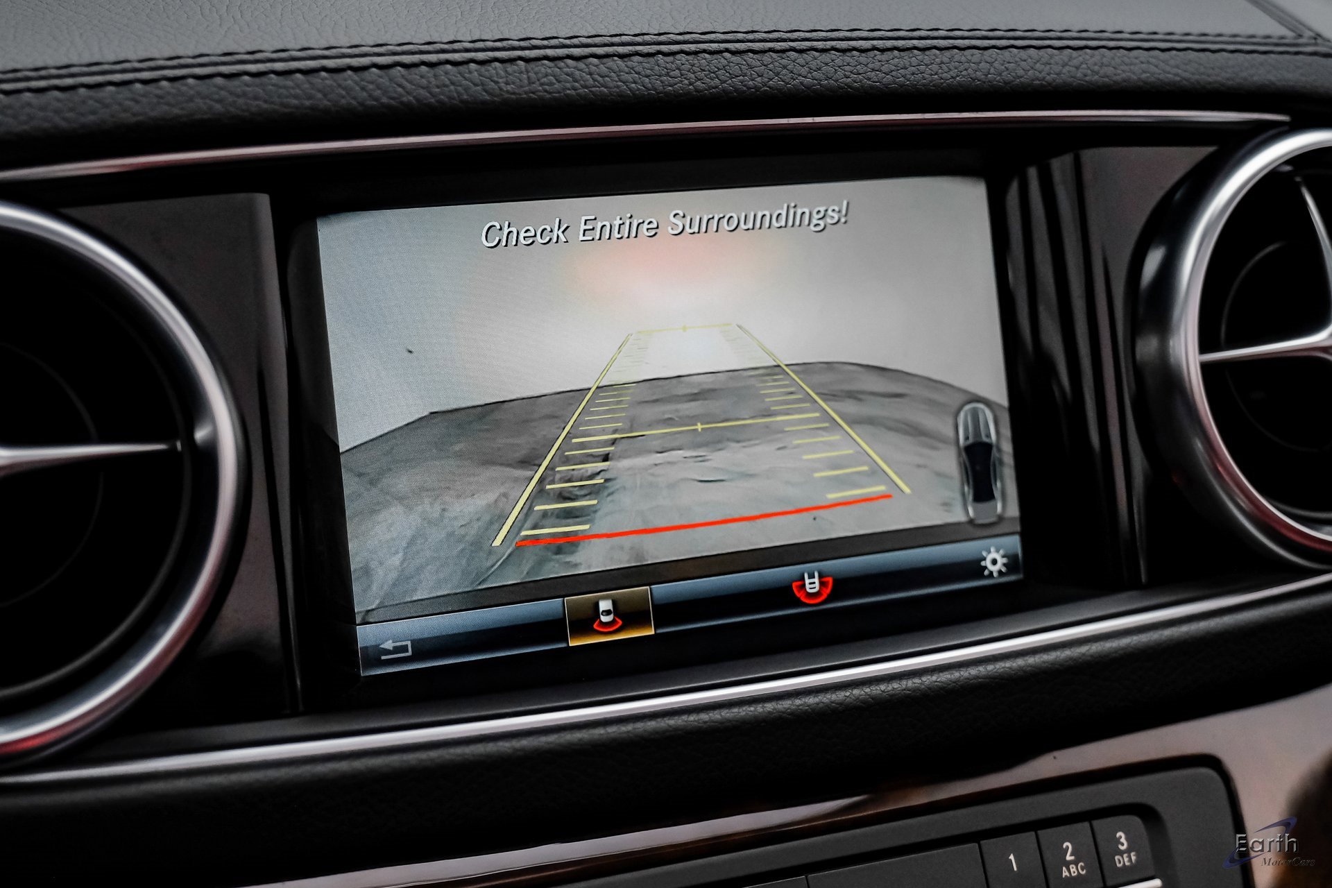 Used 2017 Mercedes-Benz SL 550 image 73