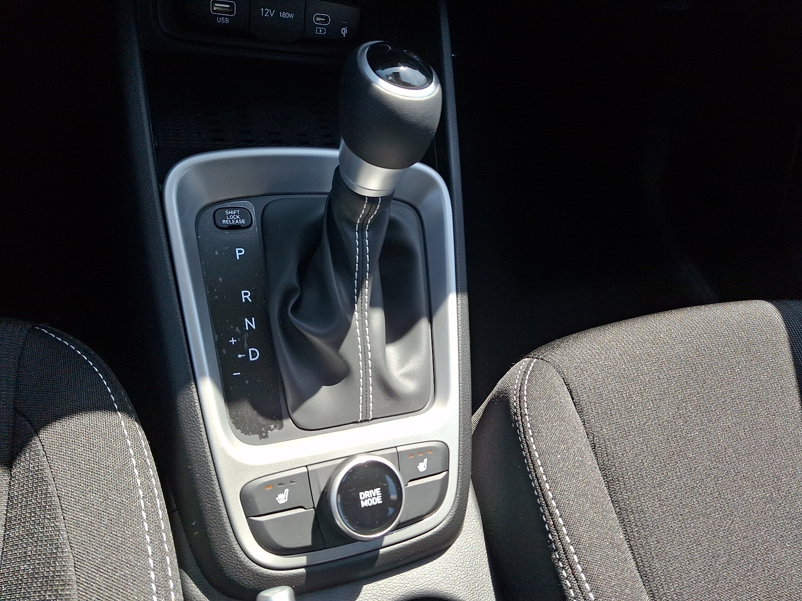 New 2026 Hyundai Venue SEL FWD image 17