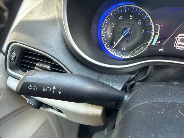 Used 2022 Chrysler Pacifica Touring-L FWD image 28