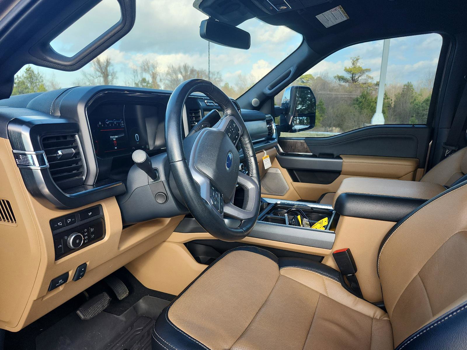 Used 2023 Ford F250 Lariat w/ Lariat Ultimate Package image 15