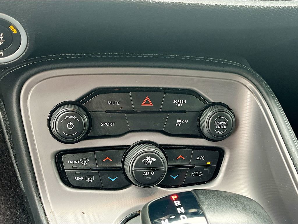 Used 2023 Dodge Challenger SXT image 15