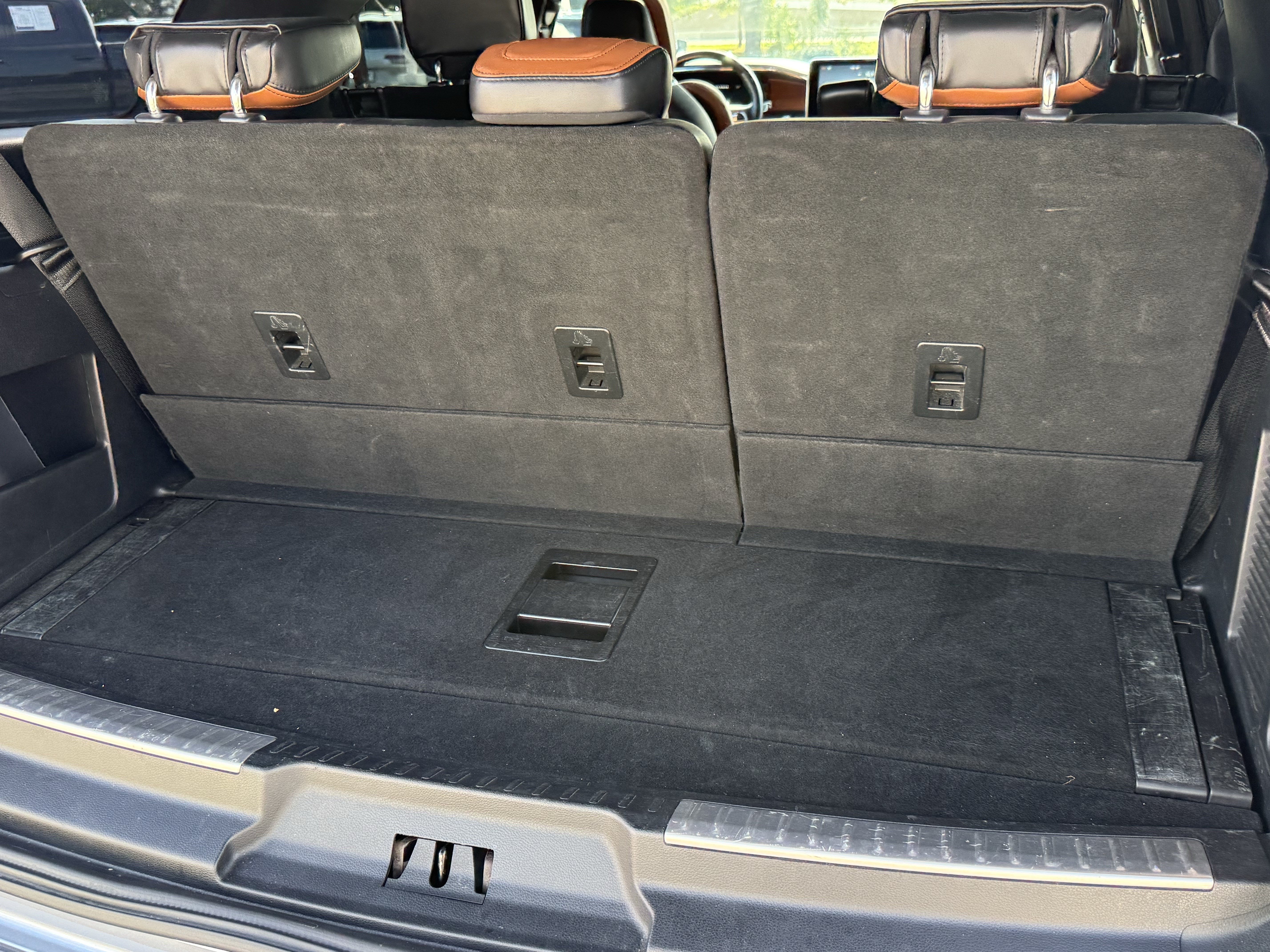 Used 2021 Lincoln Navigator Reserve w/ Luxury Package RWD image 34