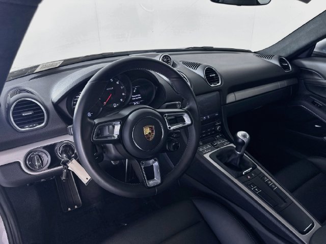 Used 2023 Porsche 718 Cayman GTS RWD image 9
