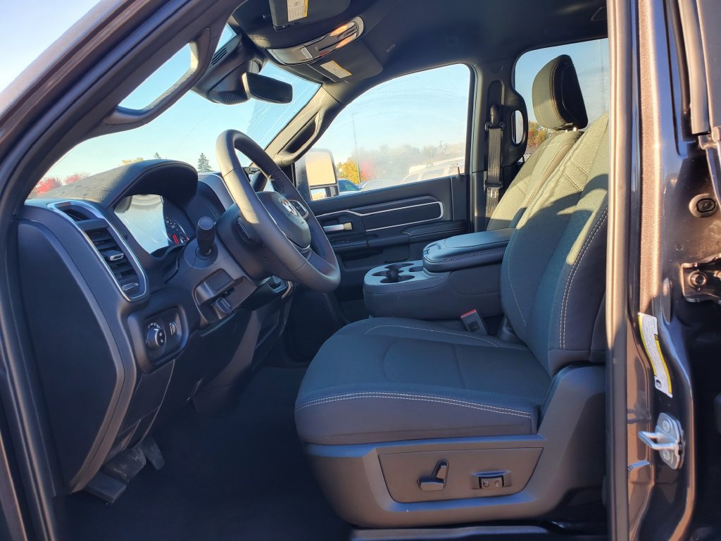 Used 2026 RAM 2500 Big Horn AWD/4WD image 17