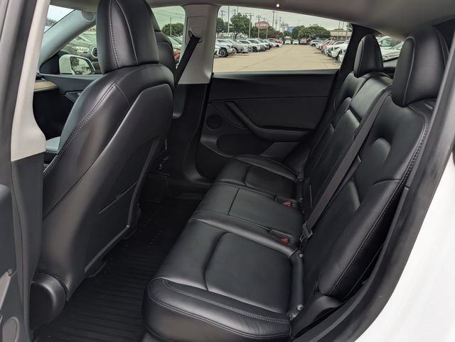 Used 2022 Tesla Model Y Performance AWD/4WD image 26