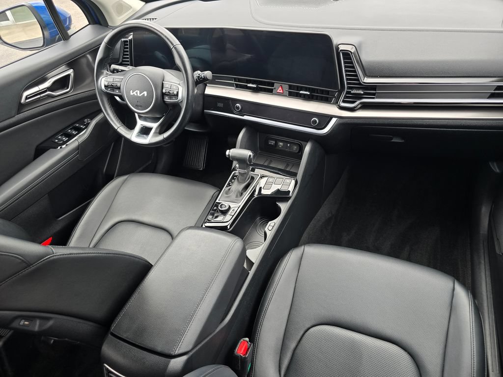 Used 2025 Kia Sportage EX FWD image 23