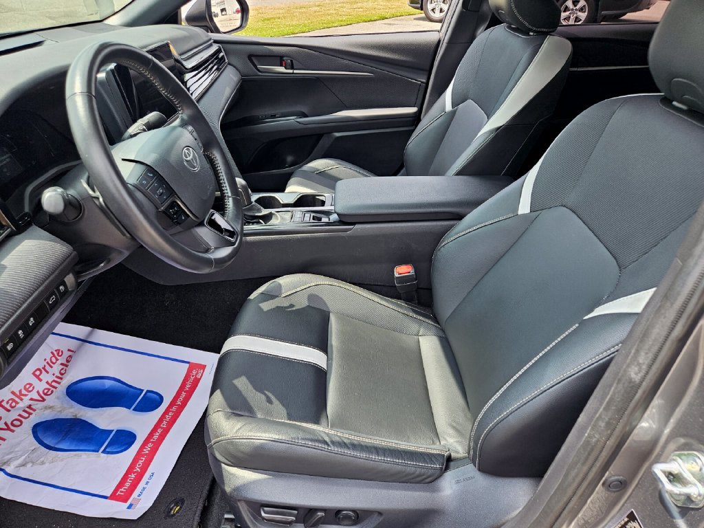 Certified 2025 Toyota Camry SE w/ Convenience Package FWD image 7