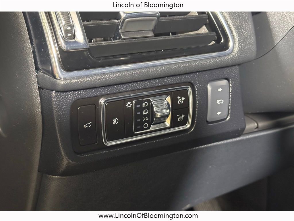Used 2023 Lincoln Navigator L Reserve AWD/4WD image 26