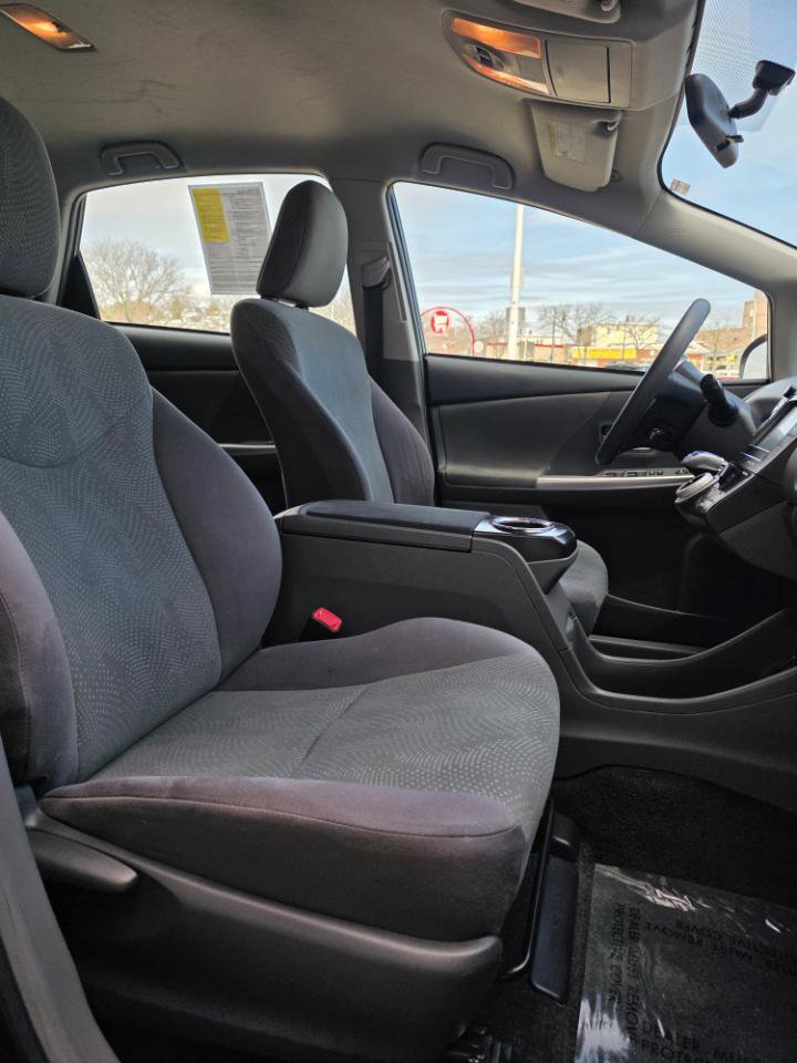 Used 2014 Toyota Prius V Three FWD image 14