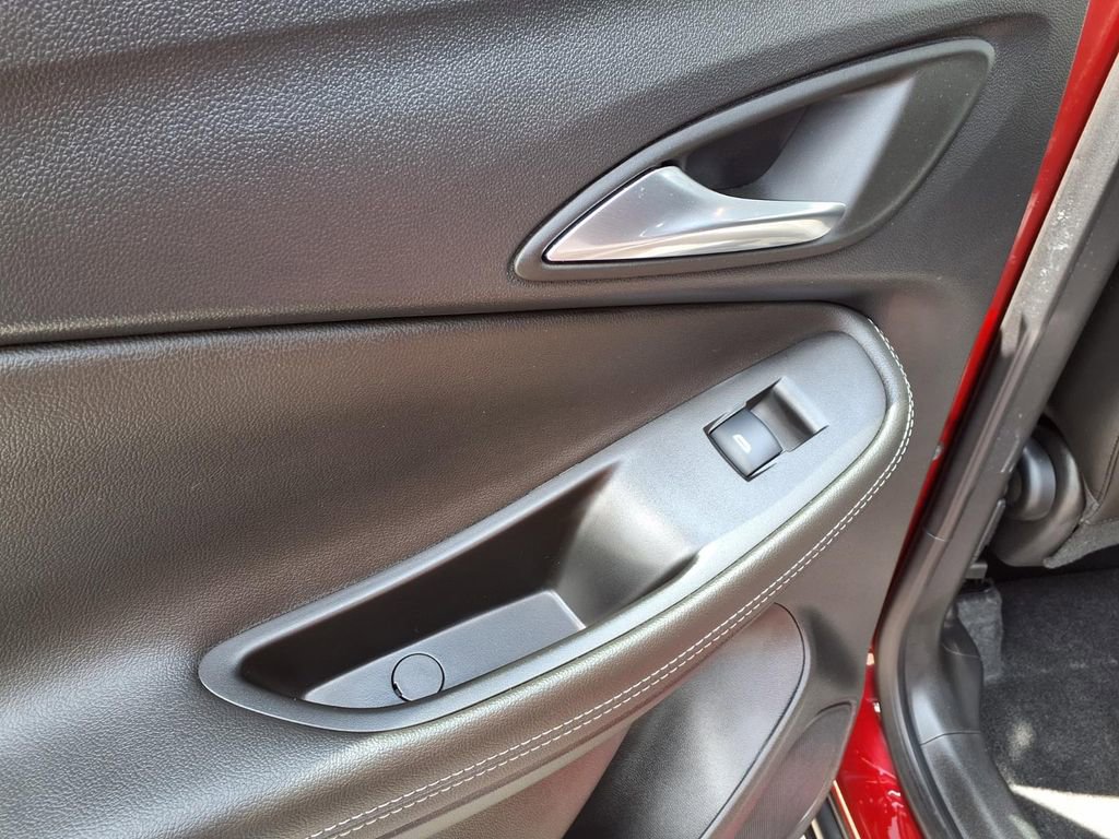 Used 2024 Buick Encore GX Preferred FWD image 13