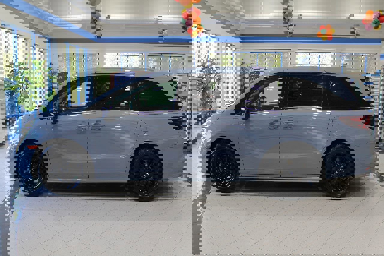 Certified 2023 Honda Odyssey Sport image 39