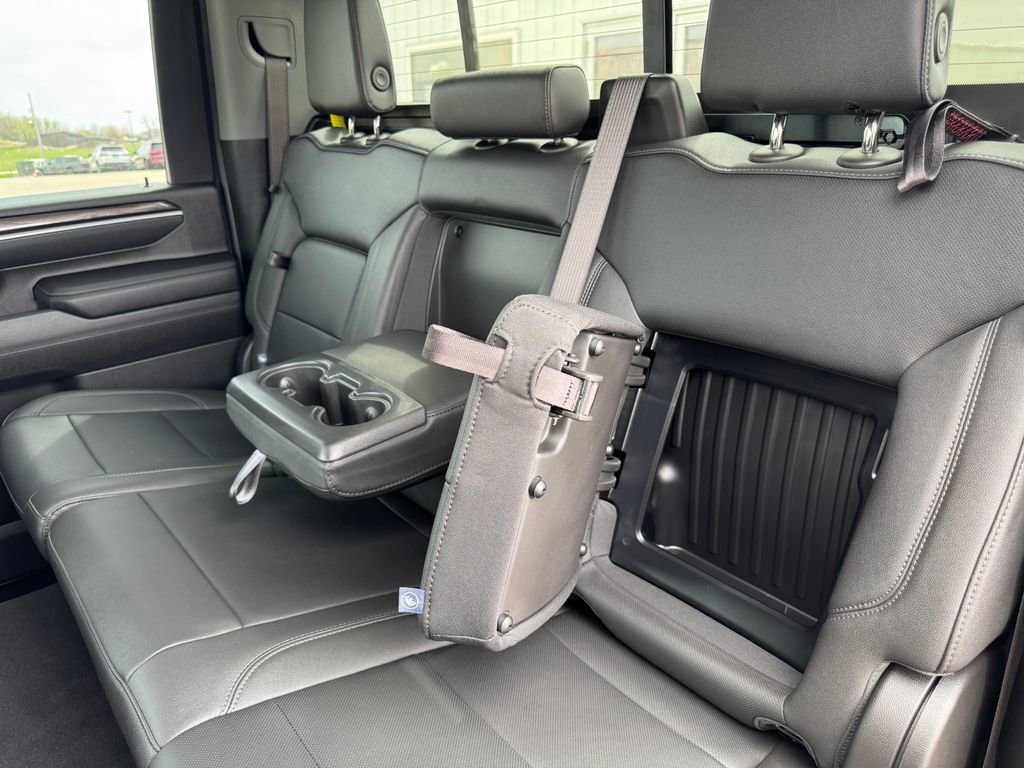 Used 2025 Chevrolet Silverado 3500 LTZ w/ LTZ Premium Package image 42