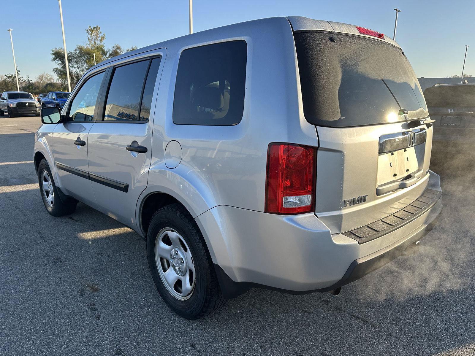 Used 2011 Honda Pilot LX image 3