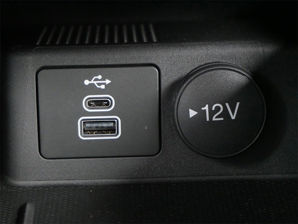 Certified 2025 Ford Escape ST-Line w/ Cold Weather Package image 22