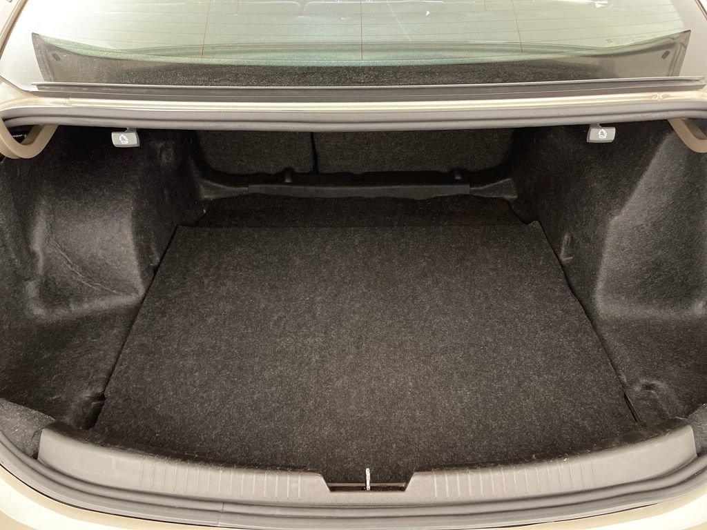 Used 2024 Chevrolet Malibu LT image 10