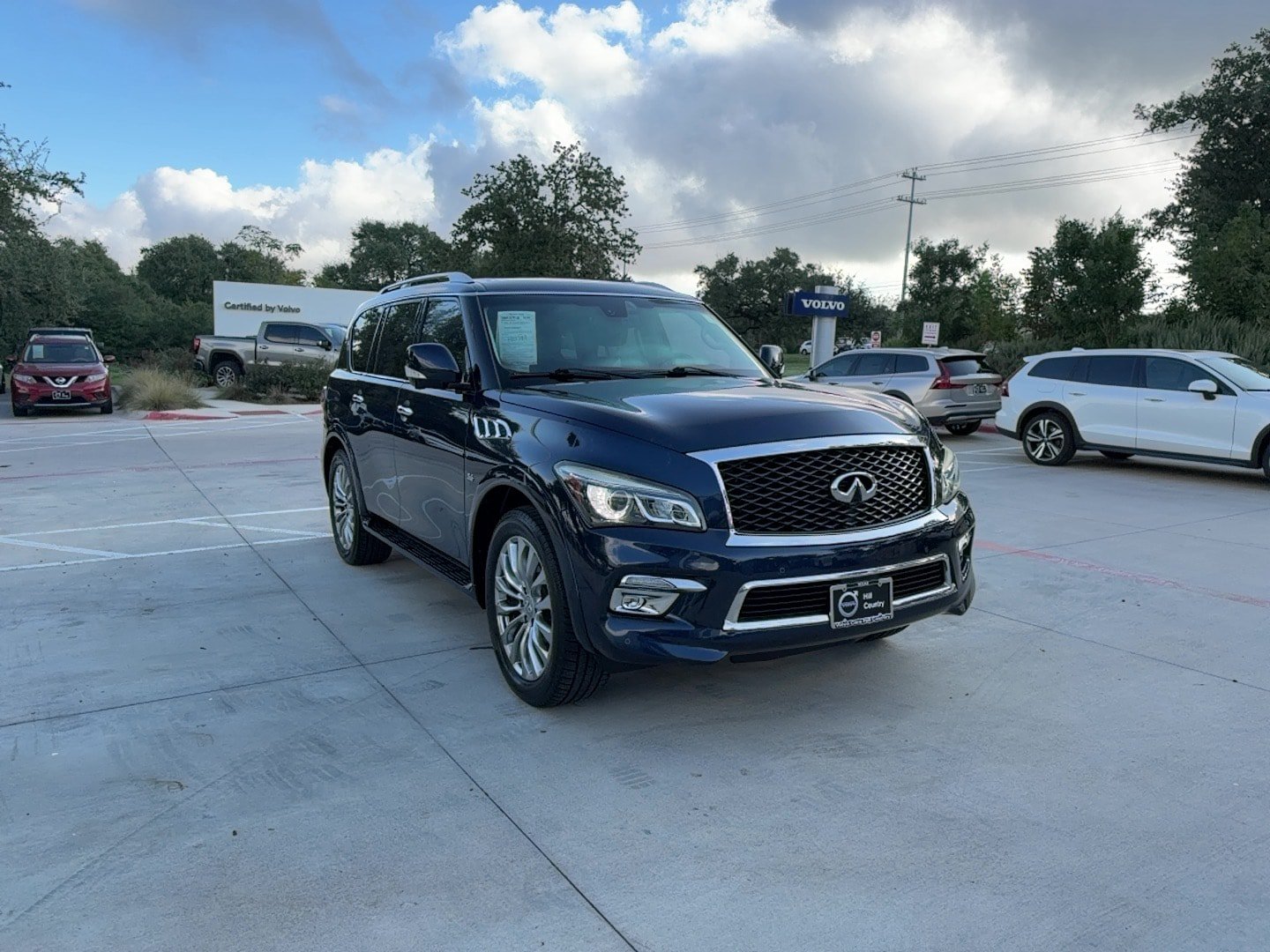 Used 2017 INFINITI QX80 2WD w/ Driver Assistance Package image 9