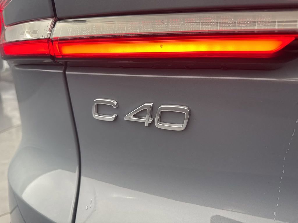 Used 2023 Volvo C40 P8 Recharge Ultimate w/ Protection Package Premier image 39