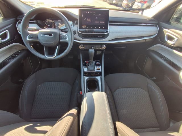 Used 2024 Jeep Compass Sport image 16