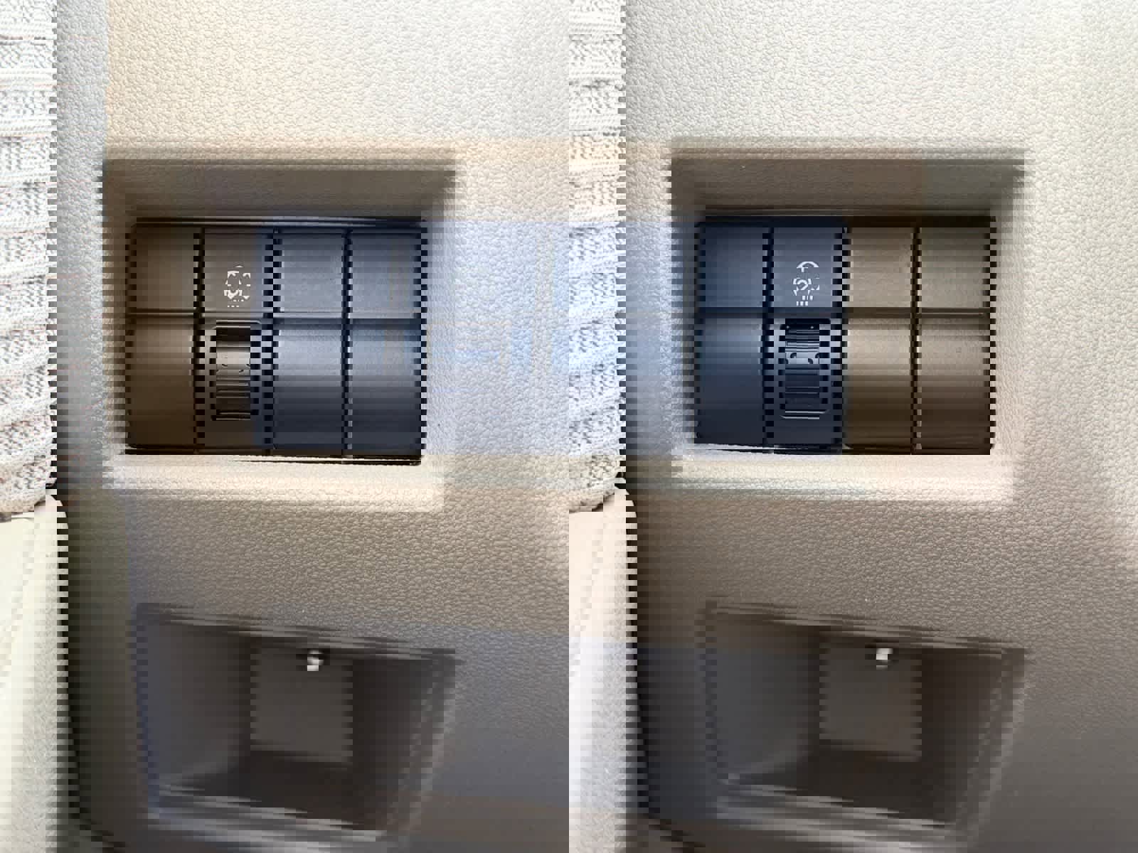 Used 2004 MAZDA MAZDA3 I image 16