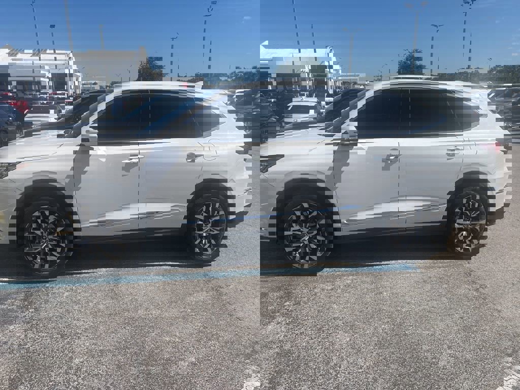 Used 2024 Acura MDX FWD w/ Technology Package image 4