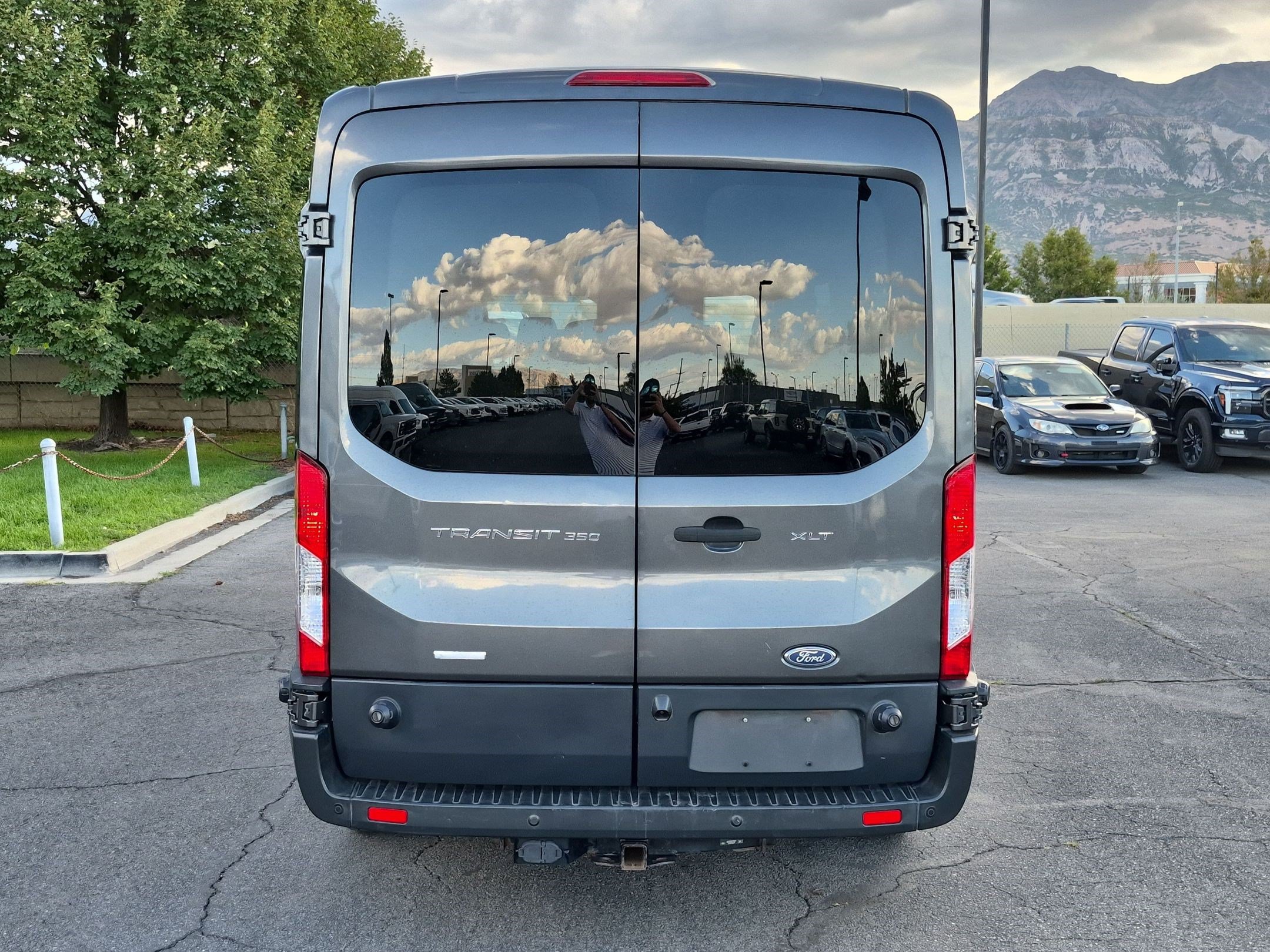 Used 2016 Ford Transit 350 XLT RWD image 7