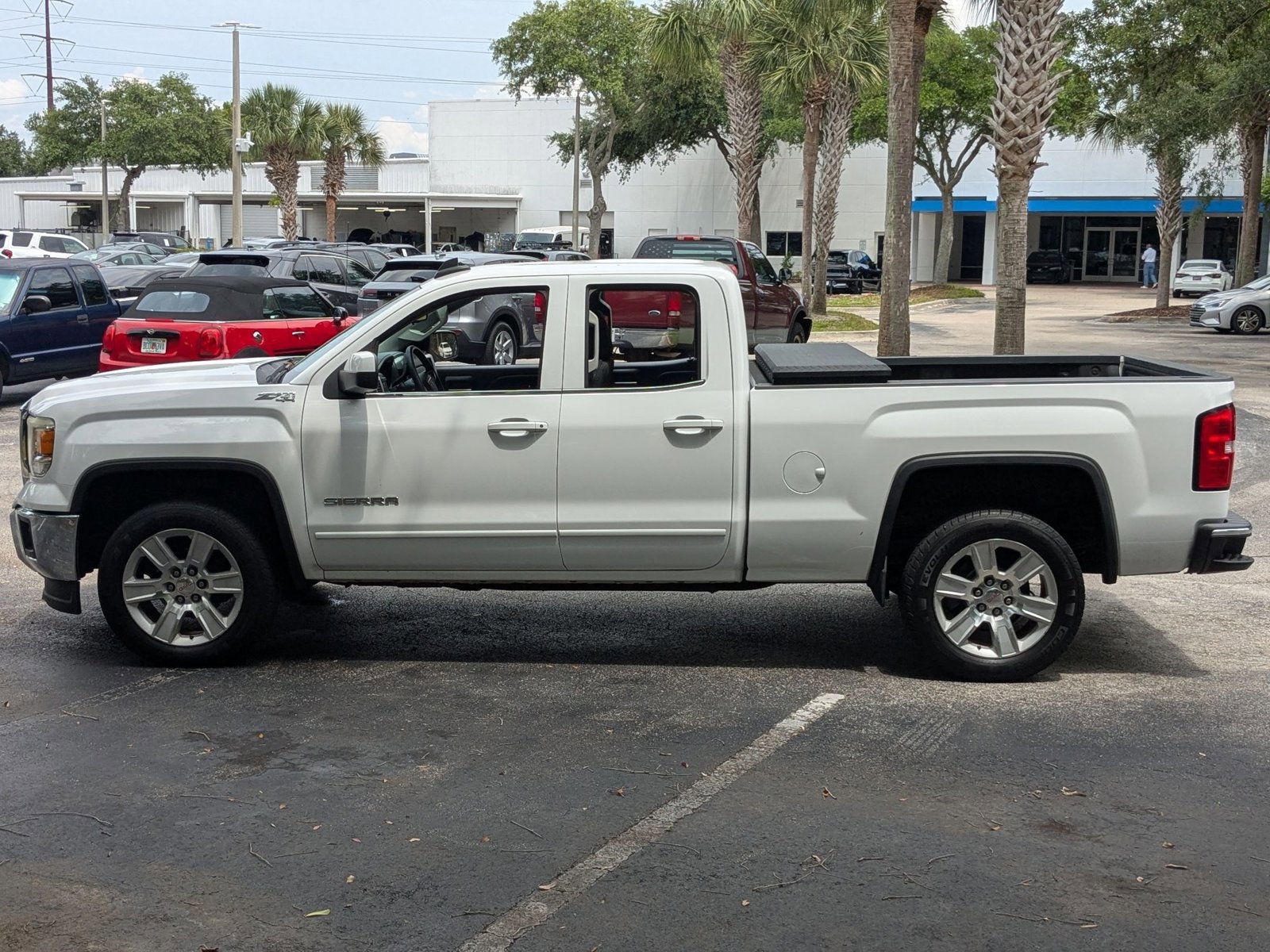 Used 2015 GMC Sierra 1500 SLE AWD/4WD image 8