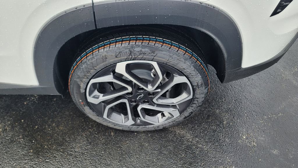 New 2026 Chevrolet Trax RS image 8