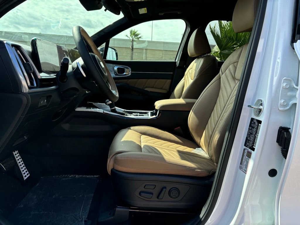 New 2025 Kia Sorento SX Prestige w/ Olive Brown Leather Package image 13