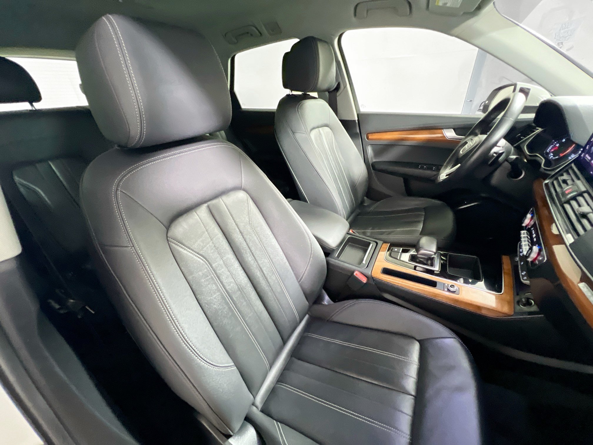 Used 2021 Audi Q5 2.0T Premium AWD/4WD image 31