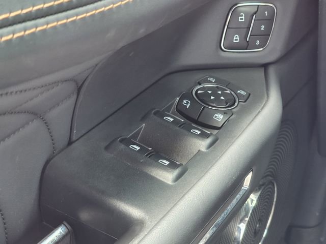 Used 2024 Ford Expedition Platinum image 16