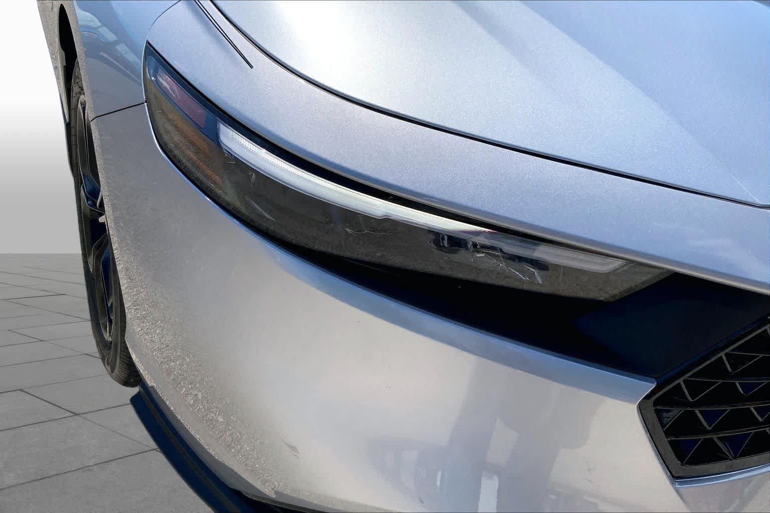 Used 2025 Honda Accord SE image 28