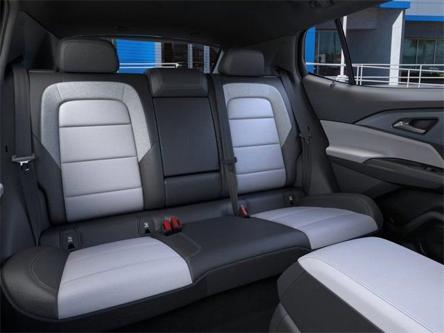New 2025 Chevrolet Equinox EV LT FWD image 17