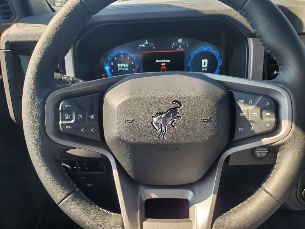 New 2025 Ford Bronco Badlands image 30