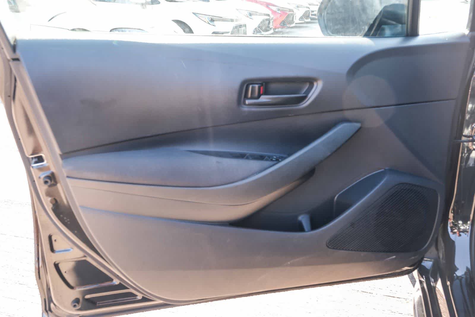 Used 2023 Toyota Corolla LE FWD image 23