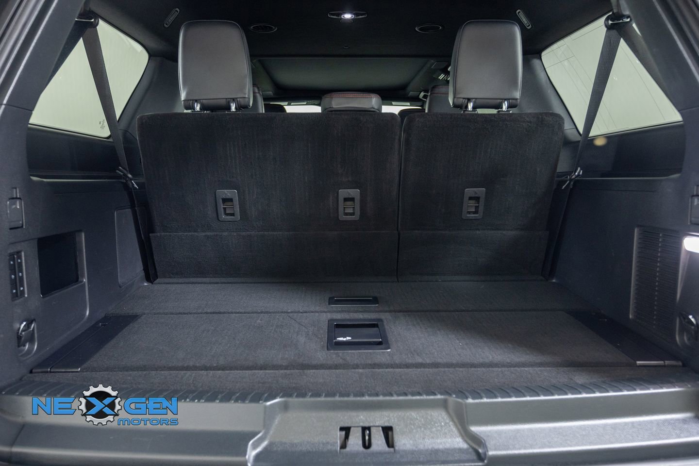 Used 2024 Ford Expedition Max Limited AWD/4WD image 33