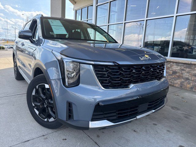 Used 2024 Kia Sorento S FWD image 1