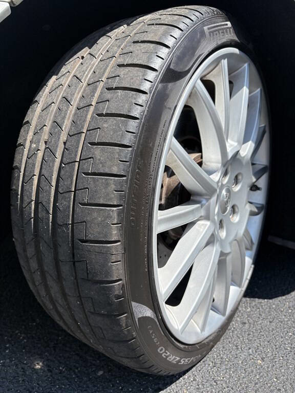 Used 2013 Maserati GranTurismo Convertible RWD image 17