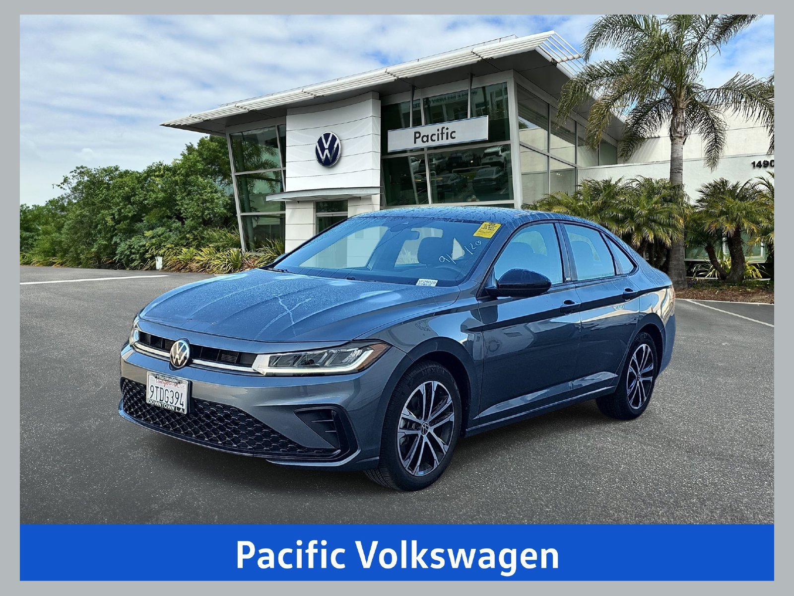Used 2025 Volkswagen Jetta Sport FWD image 1