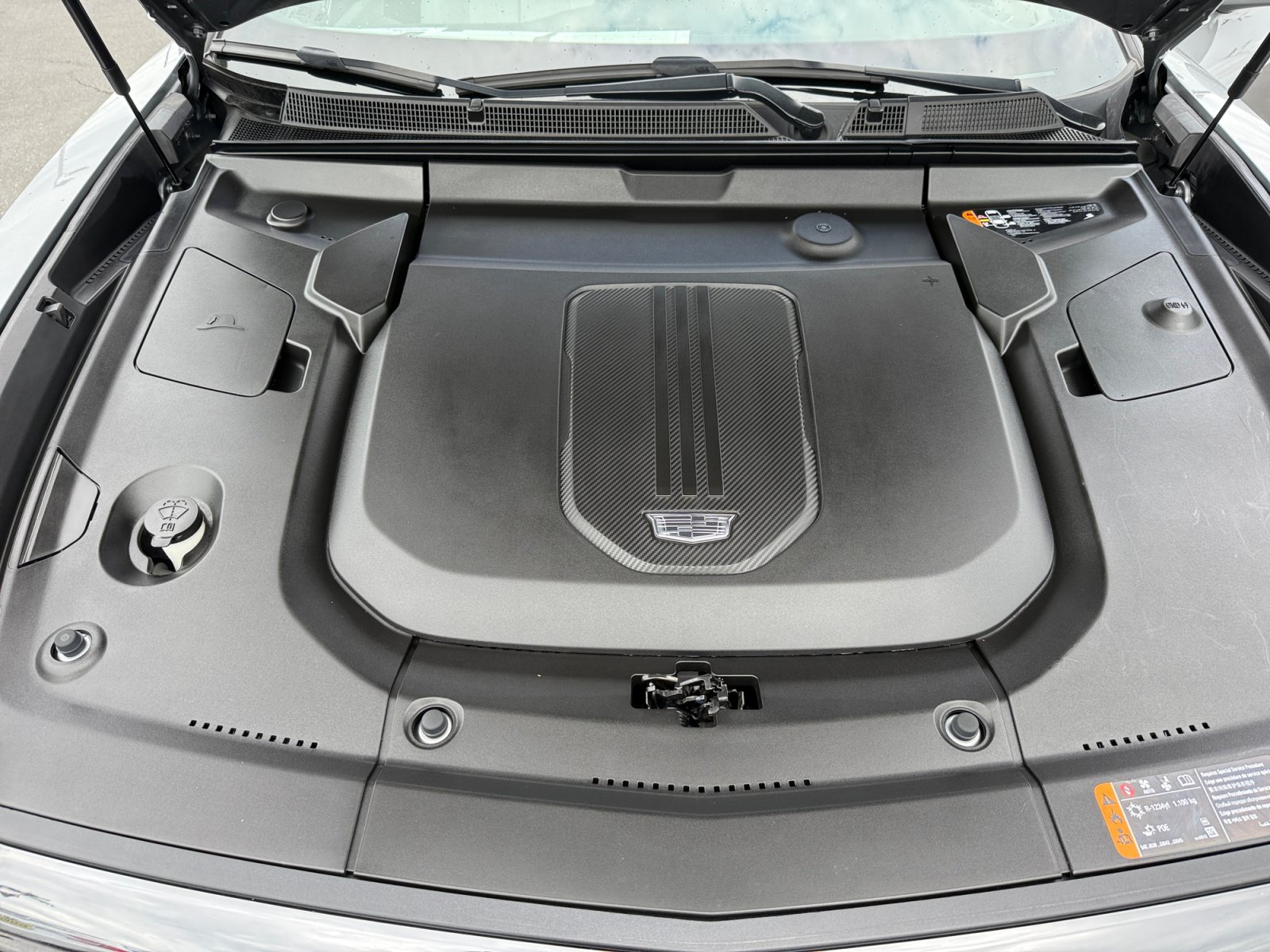 Used 2024 Cadillac Lyriq Sport AWD/4WD image 20