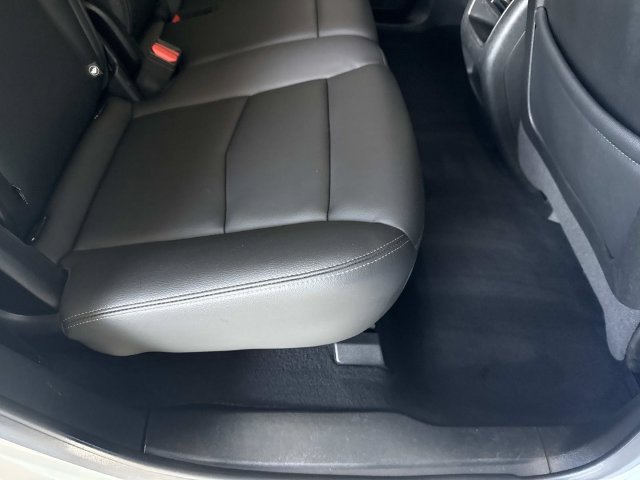 Certified 2024 Cadillac XT5 Luxury w/ LPO, Floor Liner Package AWD/4WD image 52