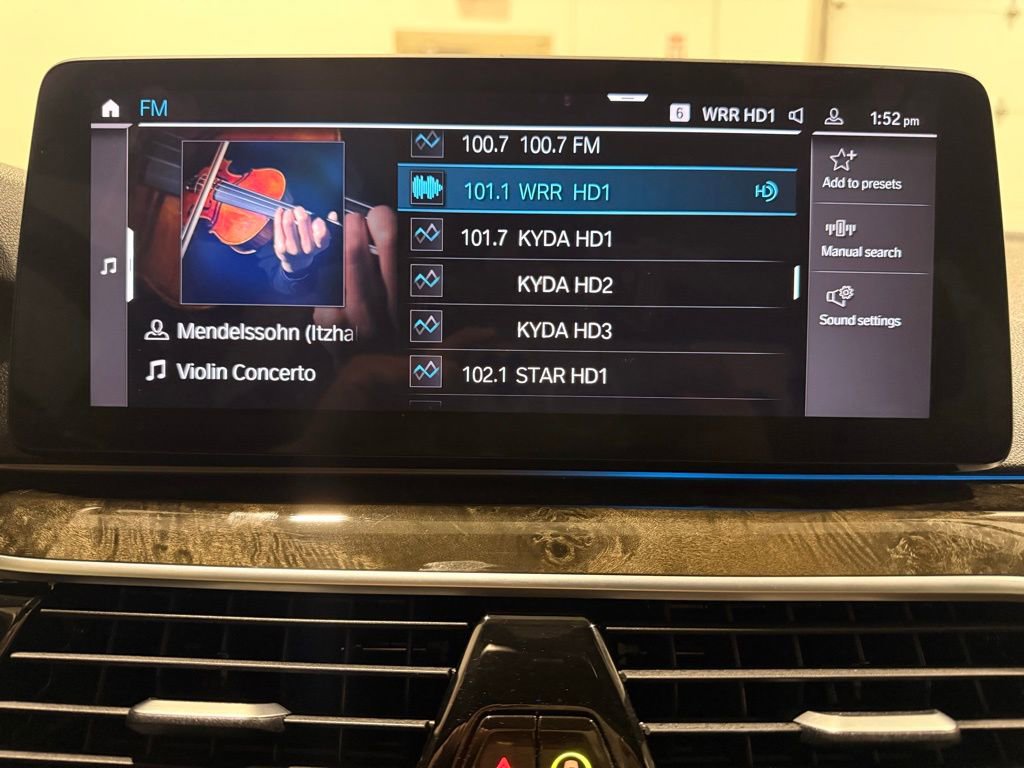 Used 2021 BMW 530e w/ M Sport Package RWD image 24