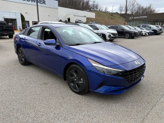 Used 2023 Hyundai Elantra SEL image 7