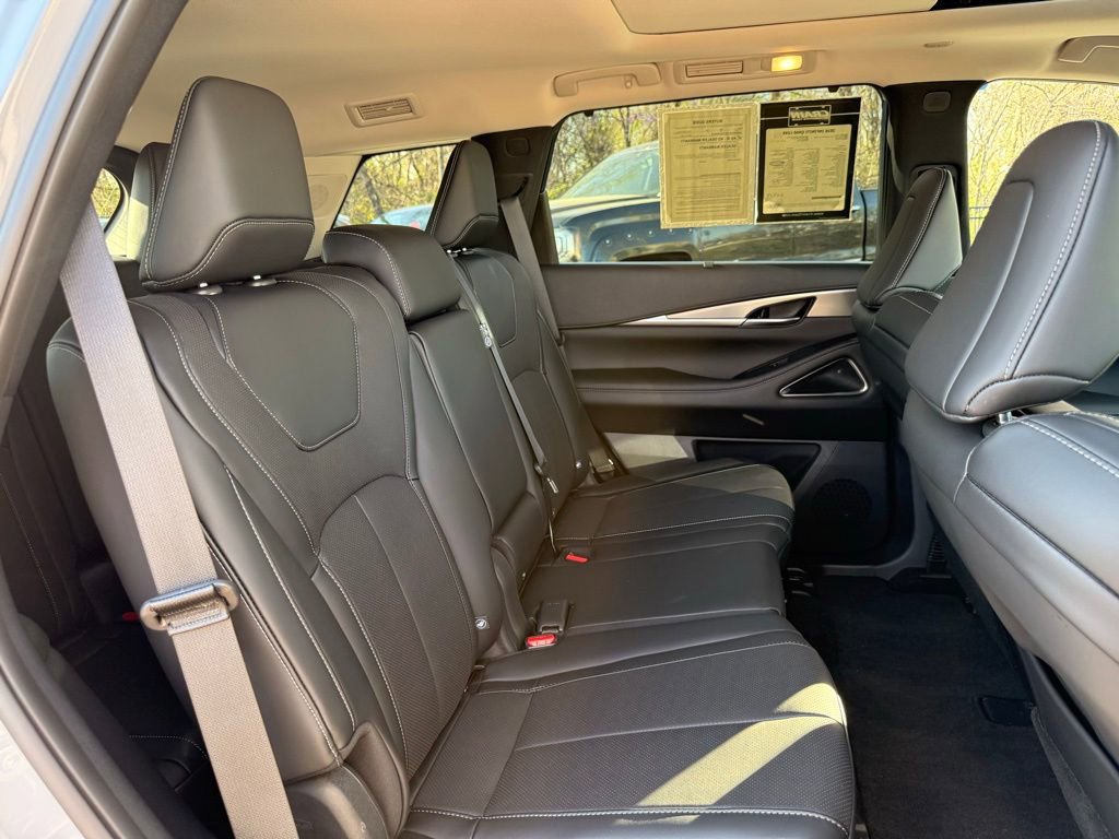 Used 2026 INFINITI QX60 Luxe w/ Cargo Package AWD/4WD image 40