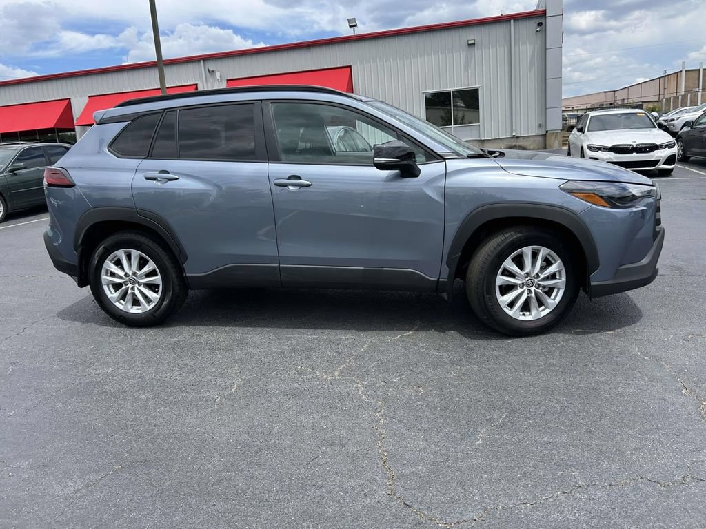 New 2026 Toyota Corolla Cross LE w/ Moonroof Package FWD image 2