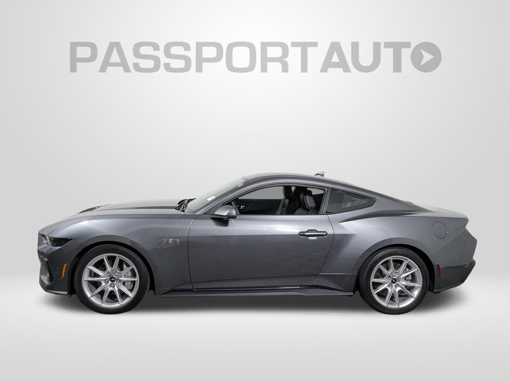 Used 2026 Ford Mustang GT Premium RWD image 2