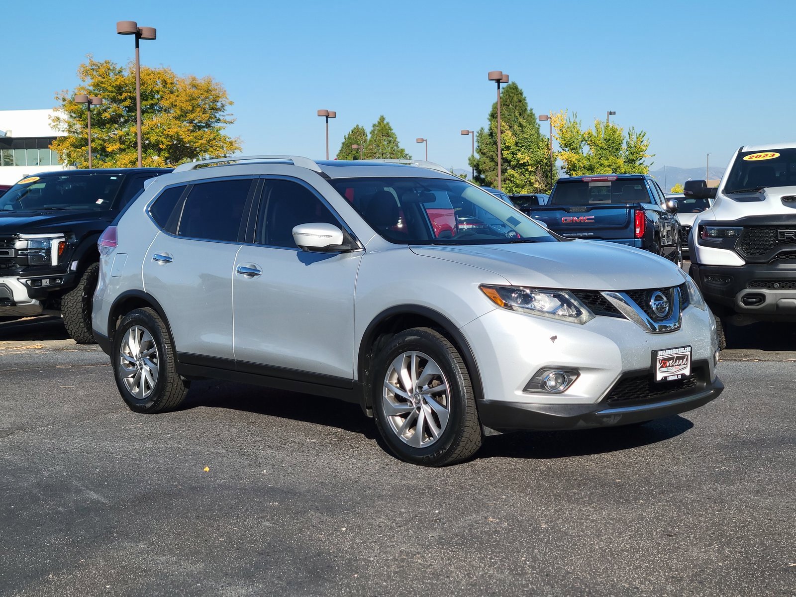 Used 2015 Nissan Rogue SL w/ SL Premium Package