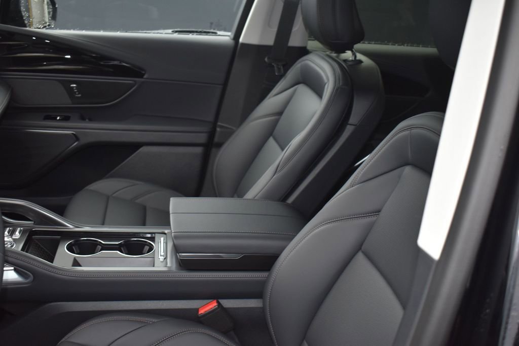 New 2026 Lincoln Nautilus Premier AWD/4WD image 10