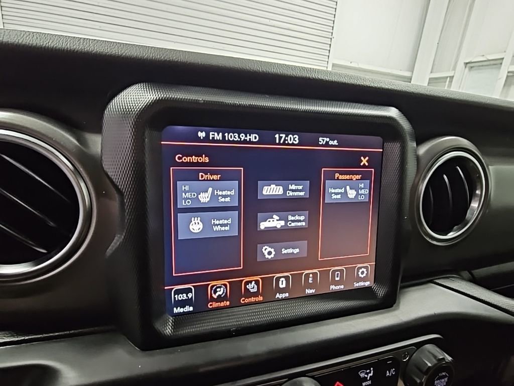 Used 2022 Jeep Gladiator Rubicon w/ Cold Weather Group image 15